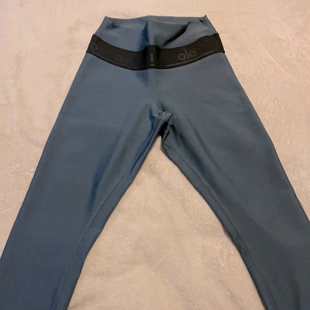 Alo Yoga High Waist Fitness Capri leggings